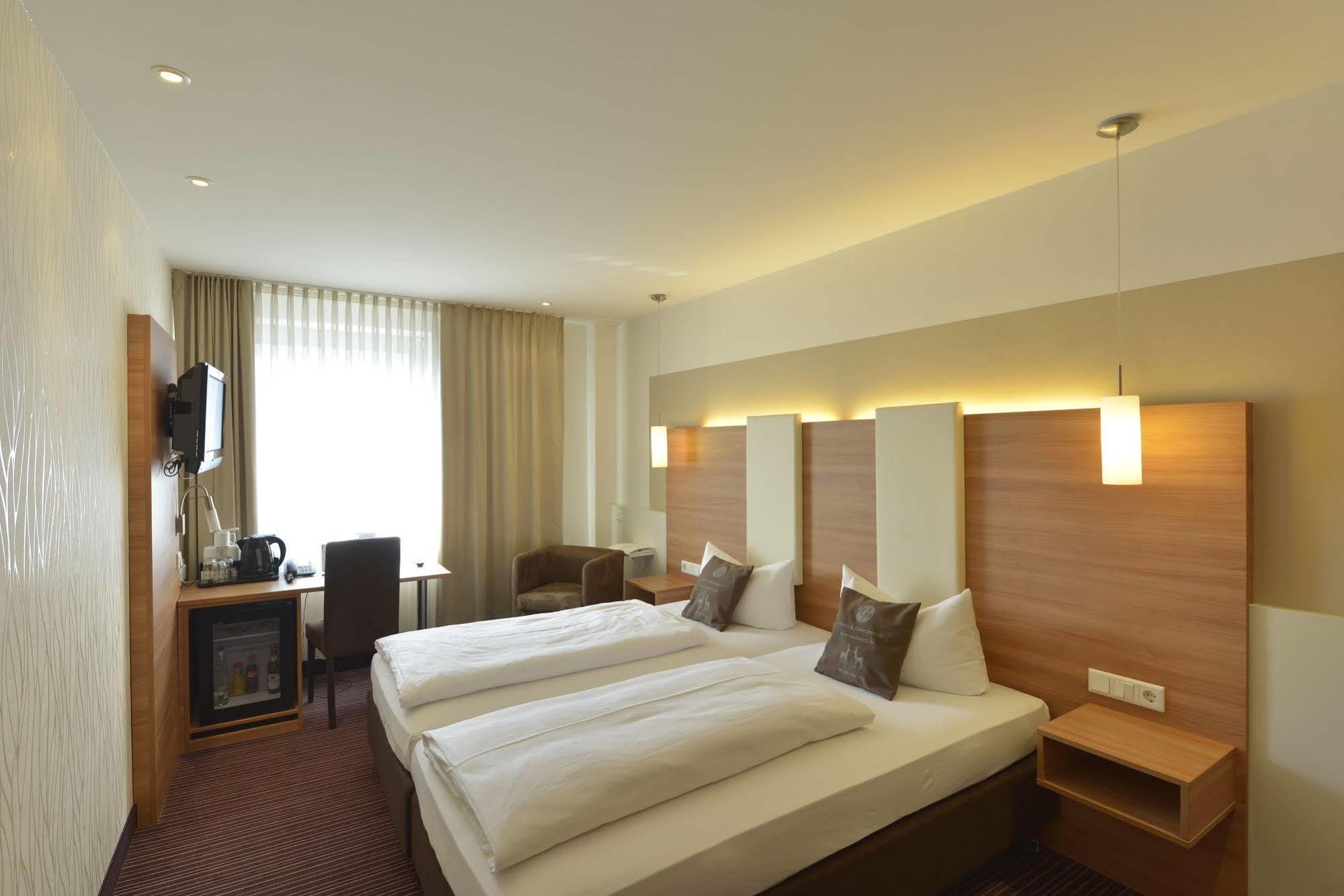 Hotel Cristal München Kültér fotó